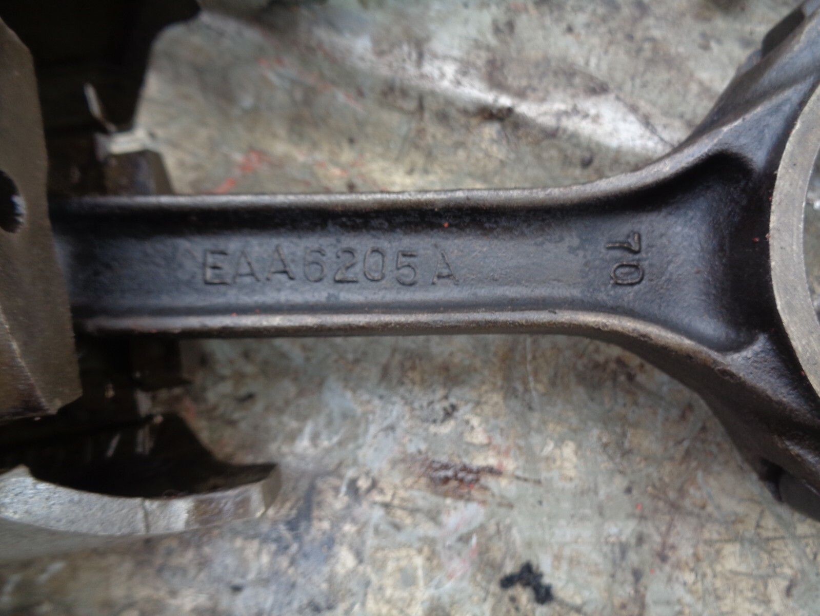 Ford Tractor 600-Jubilee Engine Connect Rods & Pistons (4)  134 CU Engine