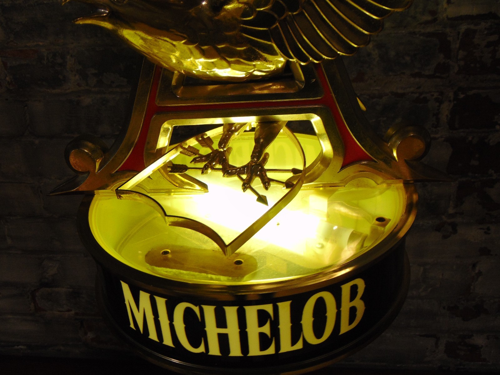 Rare and Vintage ~ 1985 Michelob Rotating Advertising Light ~ Working