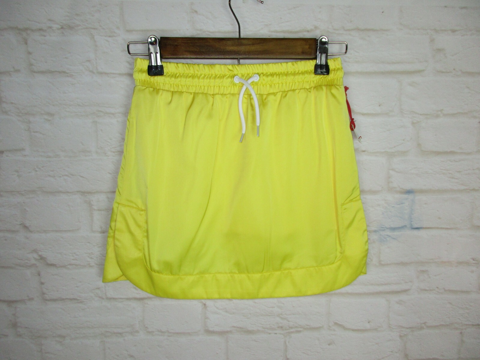 Hunter Girls size XS 4-5 Bright Yellow Athletic Skort Skirt NWT