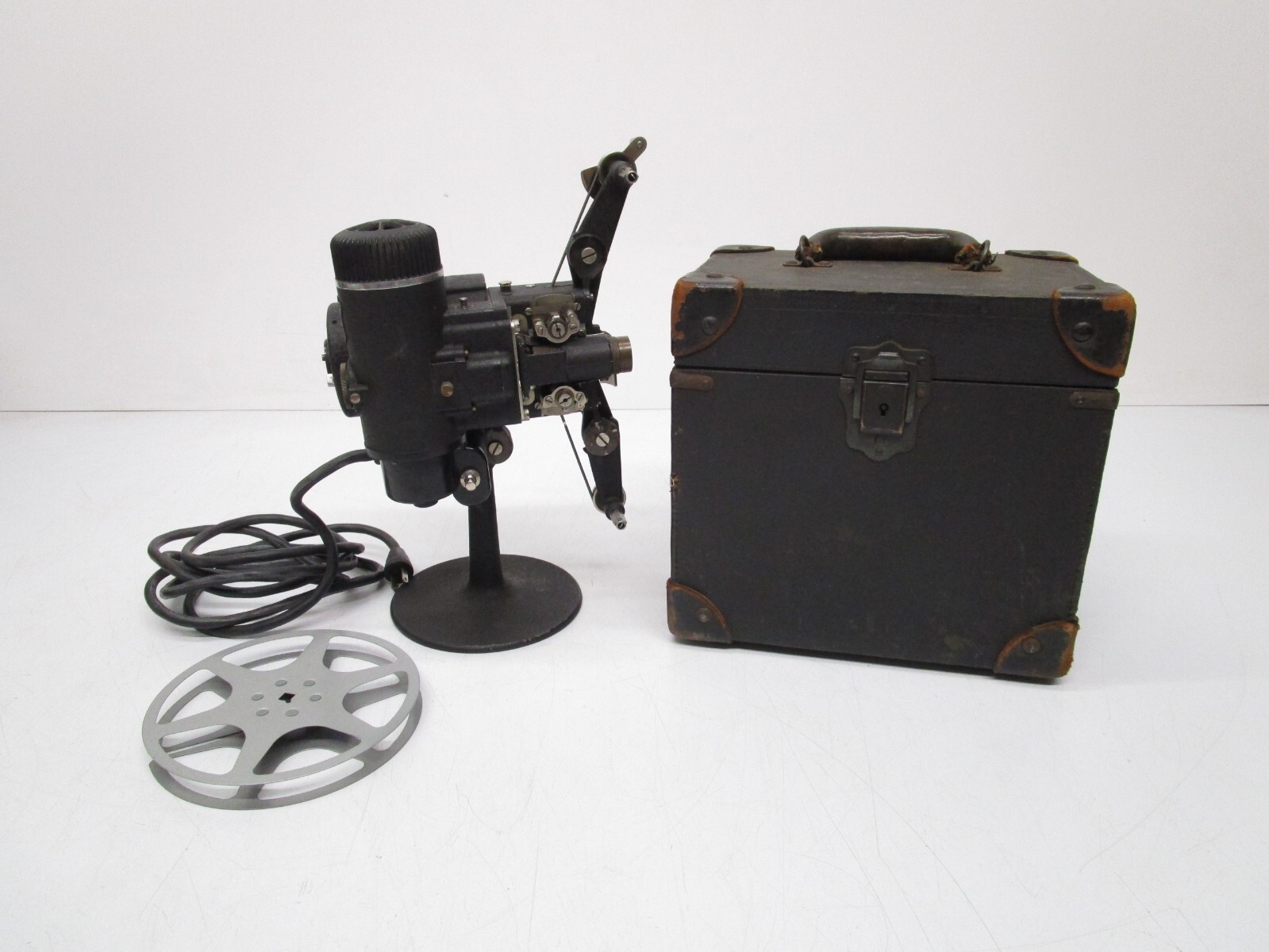 と*い様 Bell & Howell 1580　16ミリ　映写機　プロジェクター と*い様 Bell & Howell 1580 16ミリ 映写機 プロジェクター