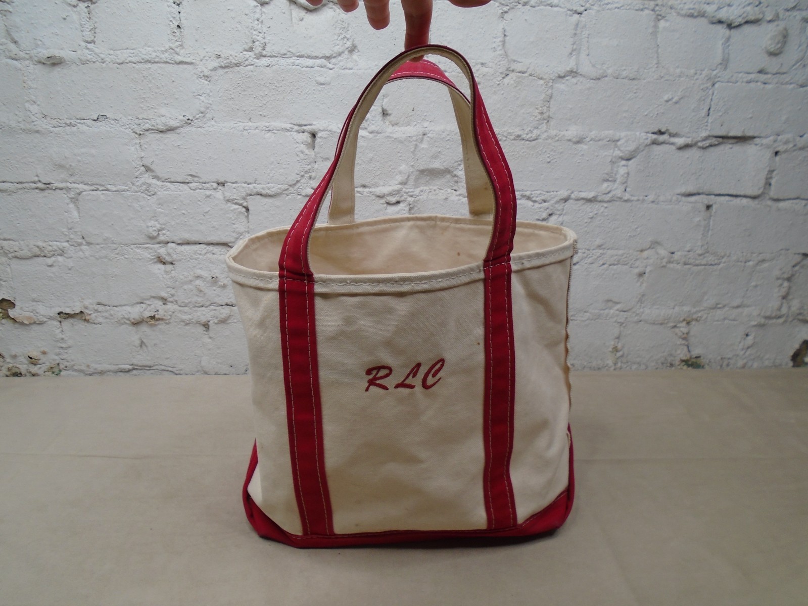 LL Bean Boat And Tote Beige Canvas Red Zipper Close Bag USA