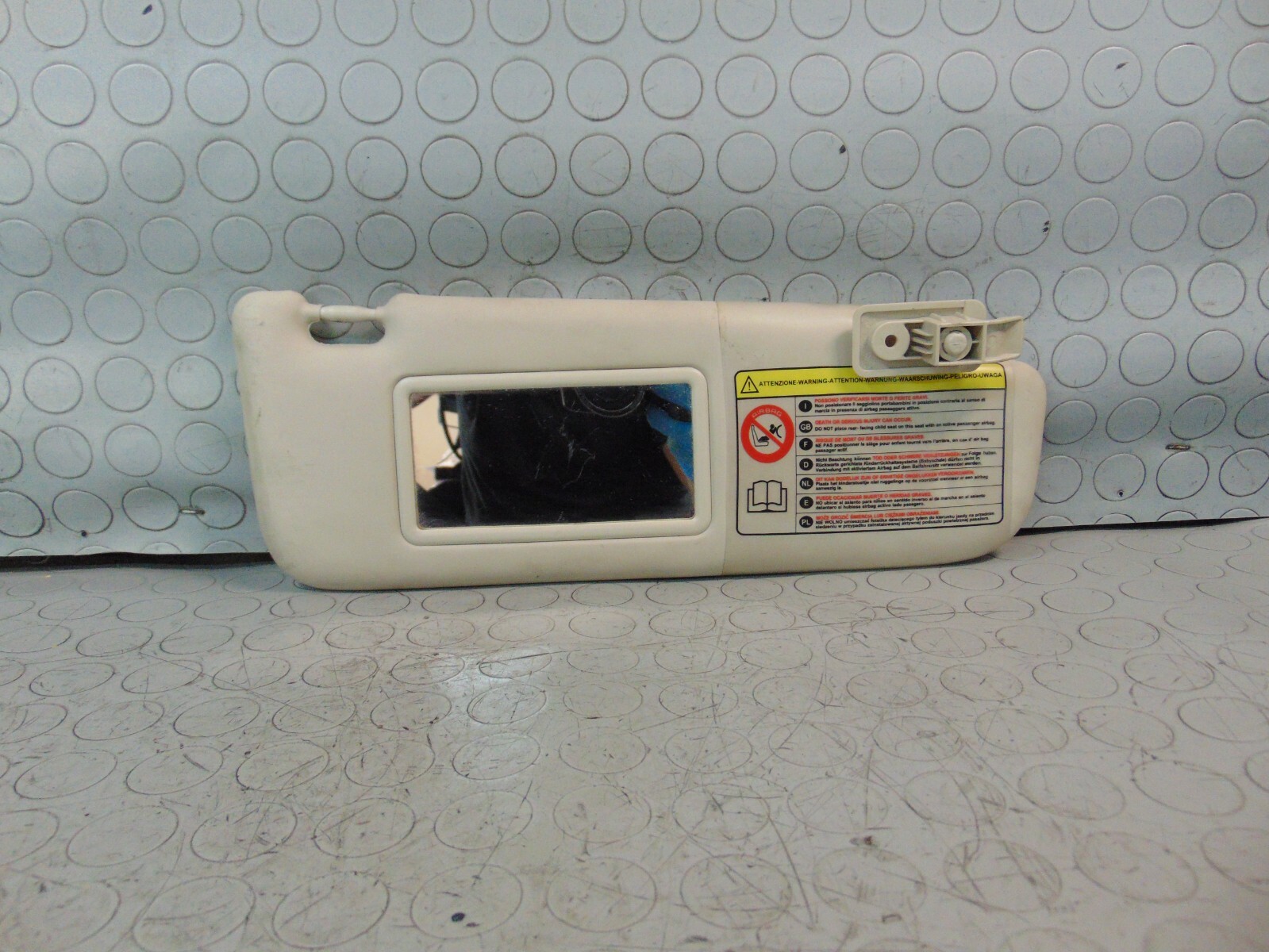 Aletta pantina parasole destra FIAT 500 2012