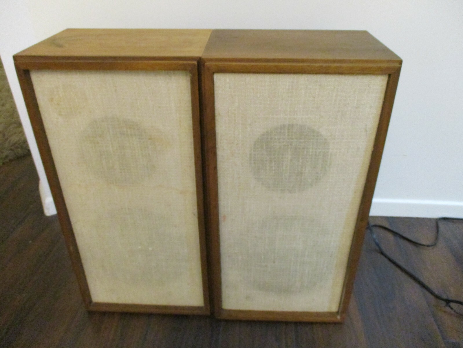 Klh Model 20 speakers in good condition