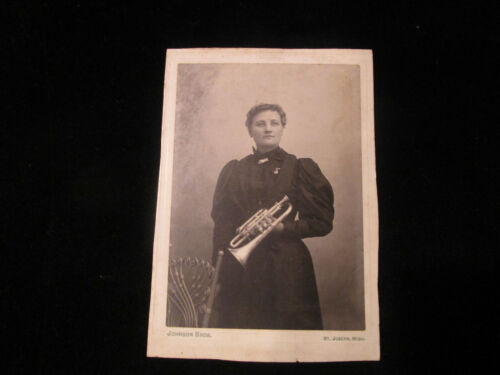  SALVATION ARMY WOMAN WITH A TRUMPET ST JOSEPH MICHIGAN CABINET PHOTOGRAPH c1890