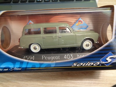 PEUGEOT 403 BREAK SOLIDO 1/43 REF 4594