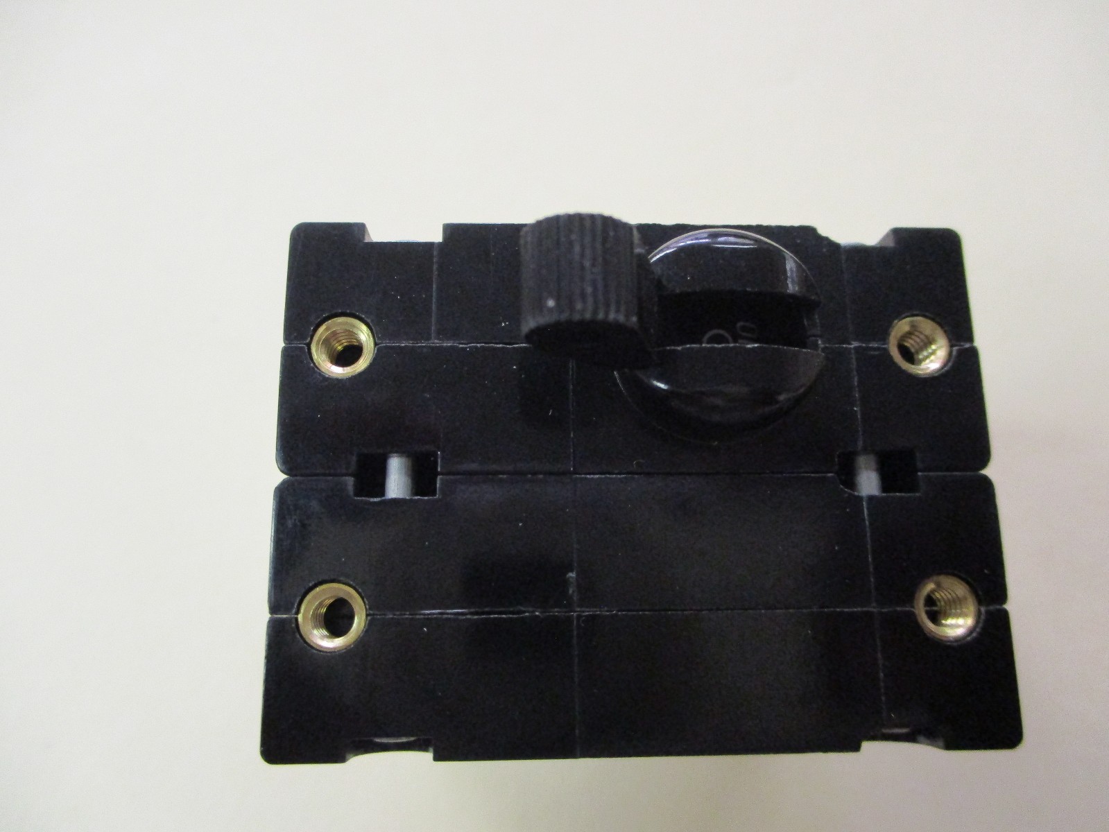 Carling Technologies BB2-B0-26-630-221-D, US Authorized Distributor