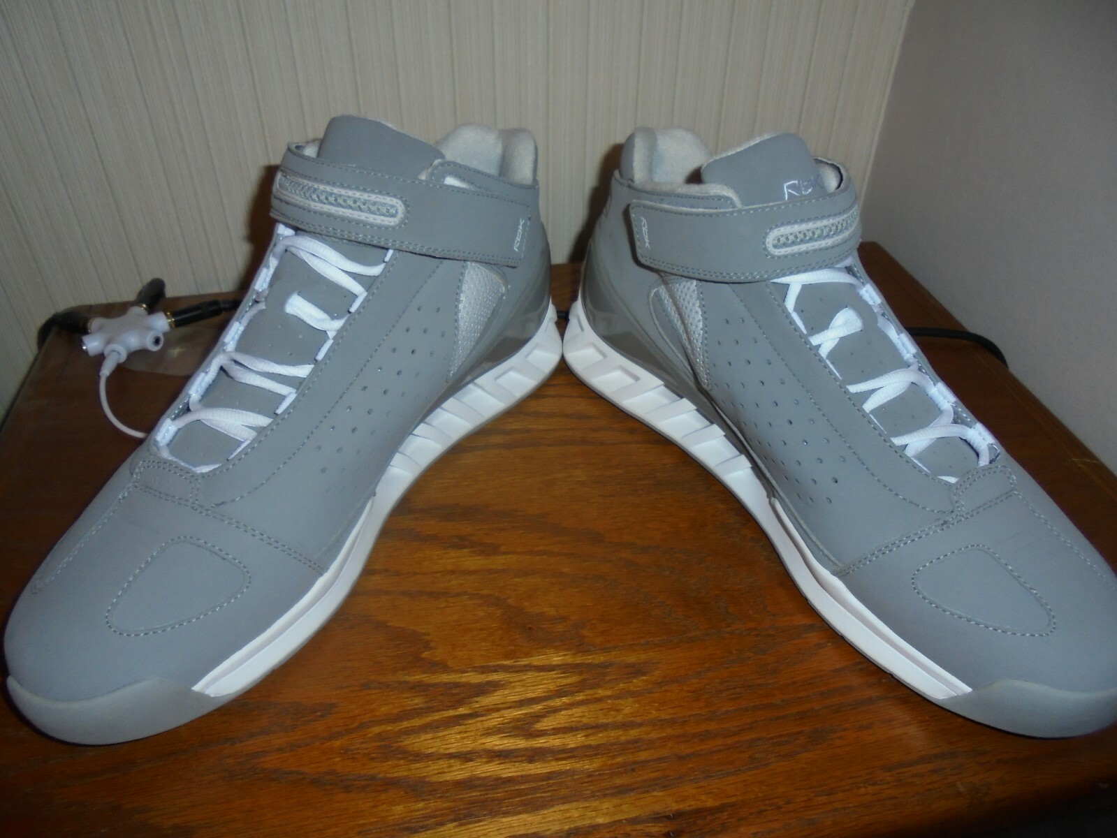 vintage reebok atr shoes soft grey suede size 14