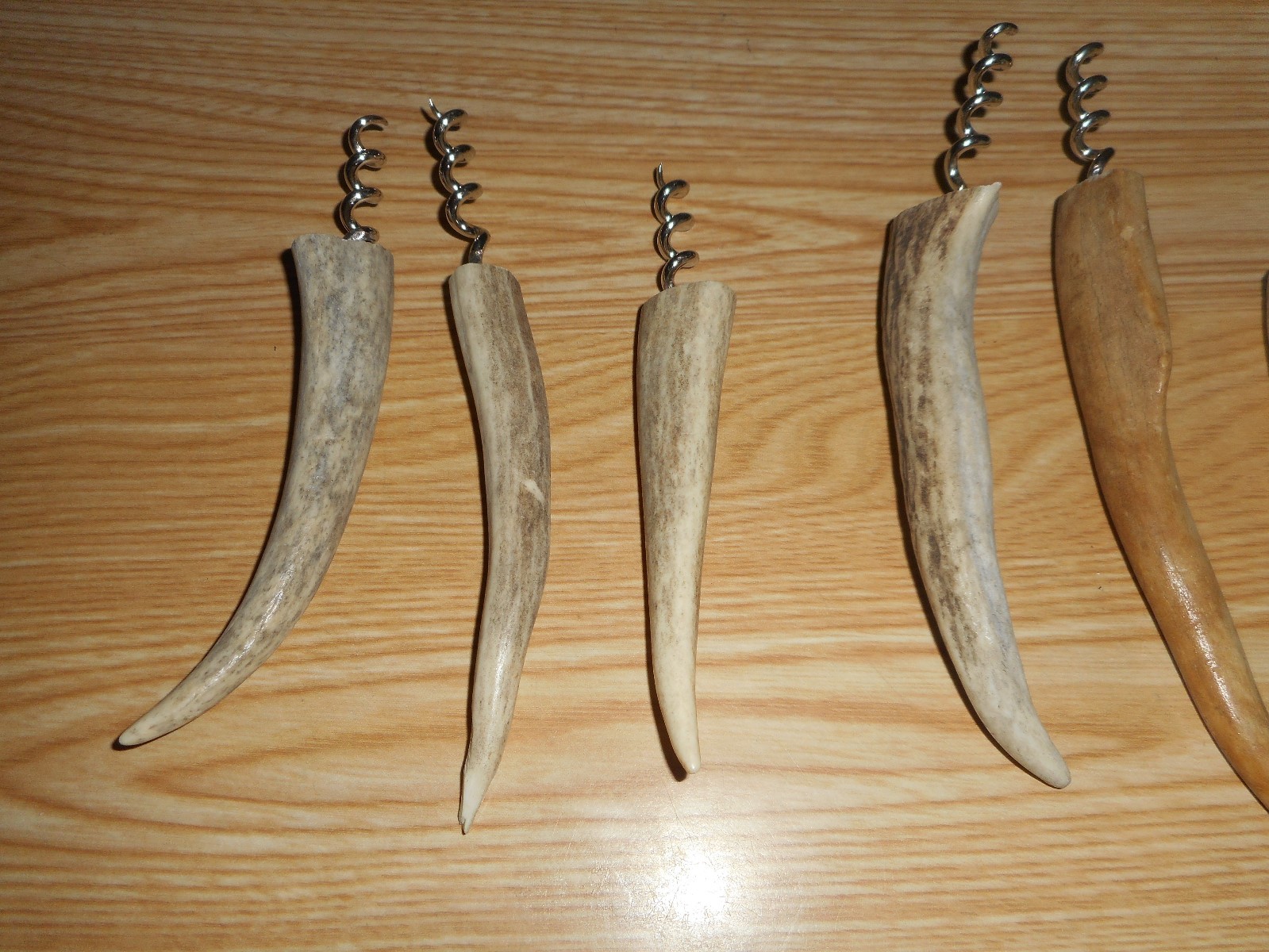 Lot of 7 Real Deer handle cork screws, great gift!