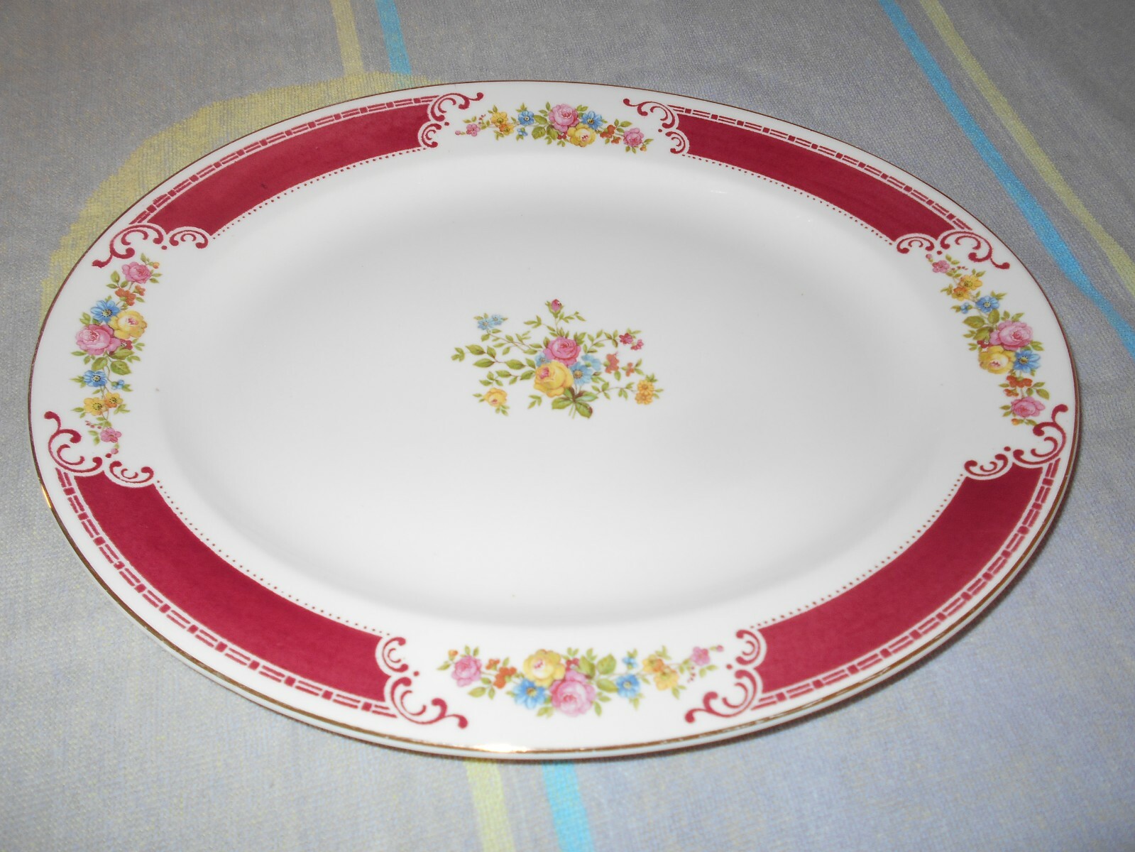 Vintage Homer Laughlin Floral Burgundy F43 N6 Oval Serving Vintage Homer Laughlin Floral Burgundy F43 N6 Oval Serving