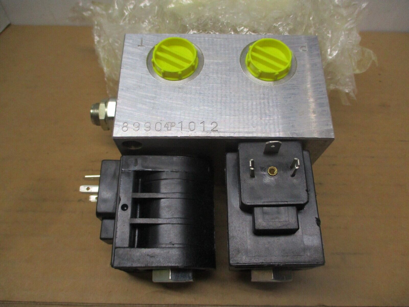 Wacker Neuson SOLENOID VALVE 1000164847 | eBay Wacker Neuson SOLENOID VALVE 1000164847 | eBay