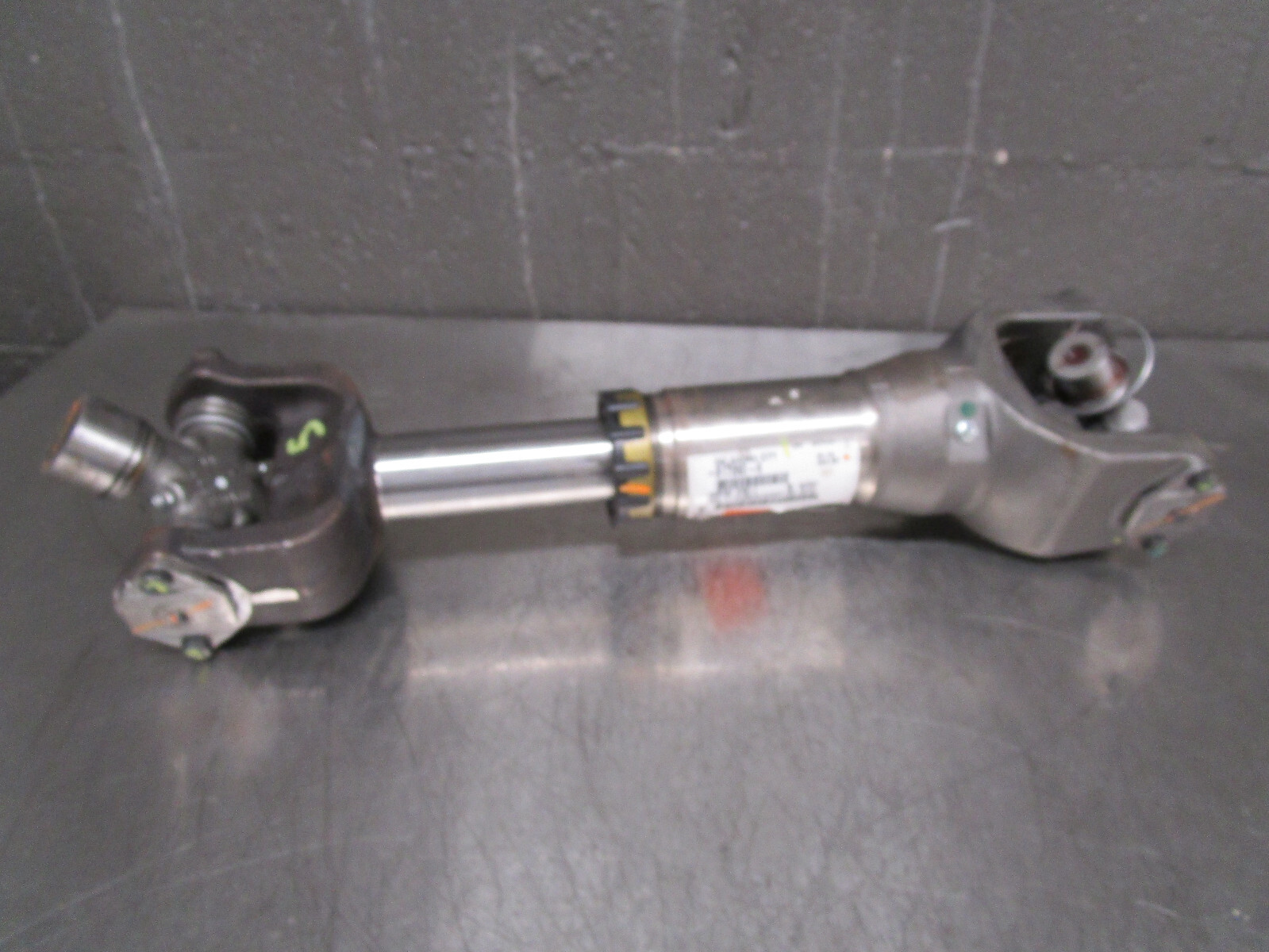 Spicer 817262-6 Driveshaft Assy Short Couple Drive Shaft Spicer 817262-6 Driveshaft Assy Short Couple Drive Shaft