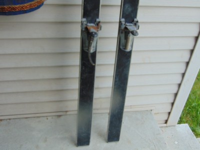 vintage    skis     75 