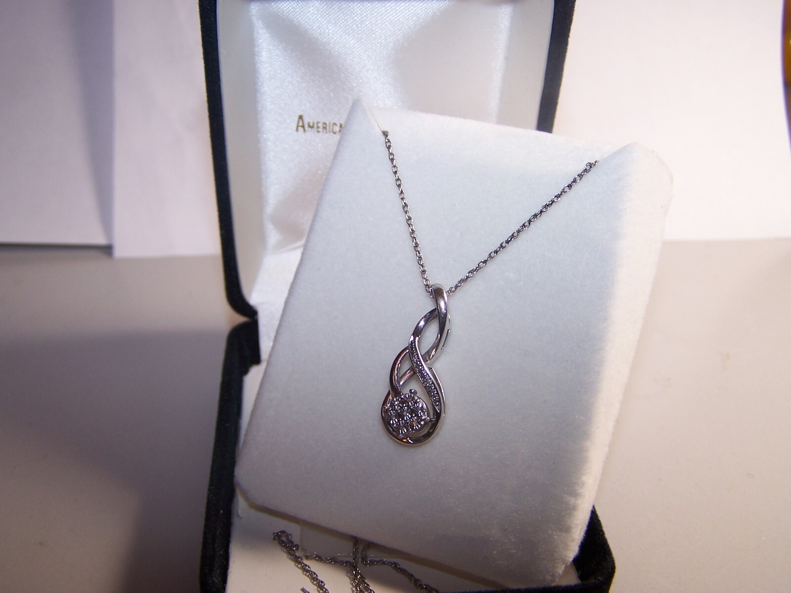 ★PEARLY MORE★ Pendant Drop Necklace 2 color Cubic Zirconia Y-Drop Necklace | David's Bridal