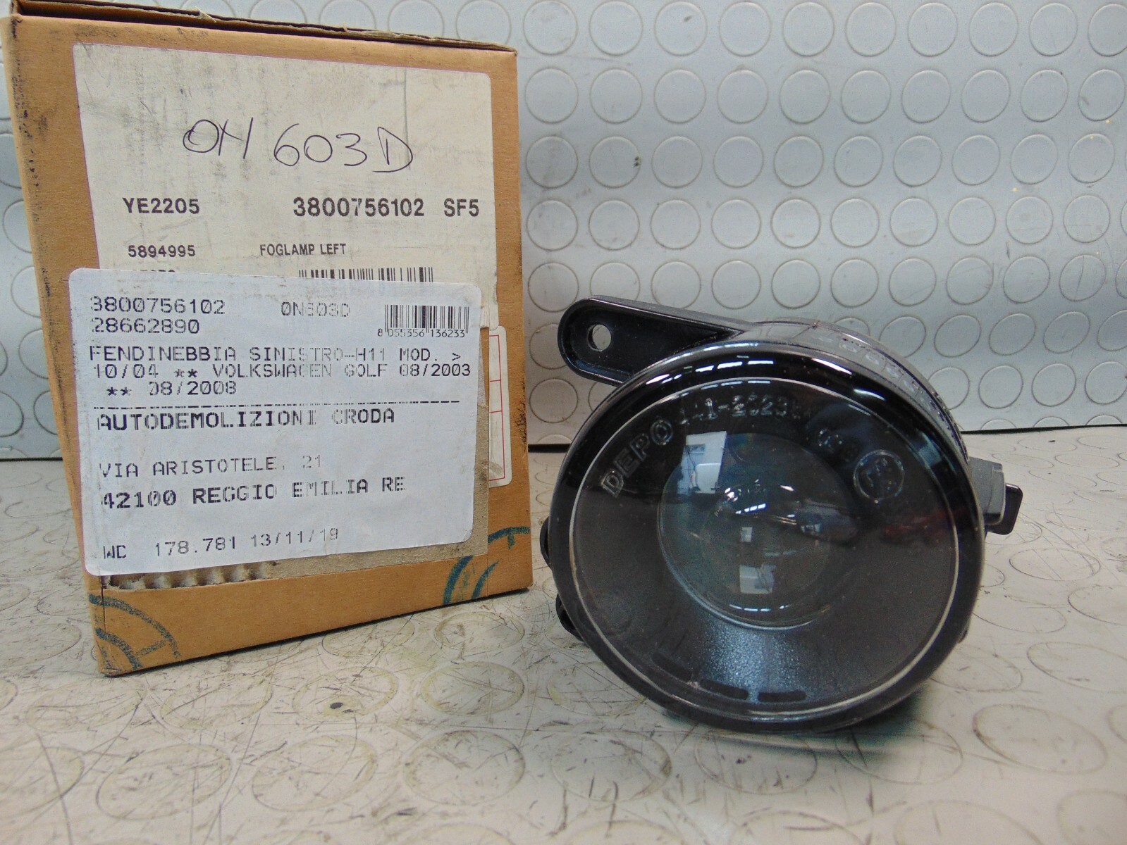 Fendinebbia anteriore sinistro nuovo di concorrenza VW GOLF V 3800756102