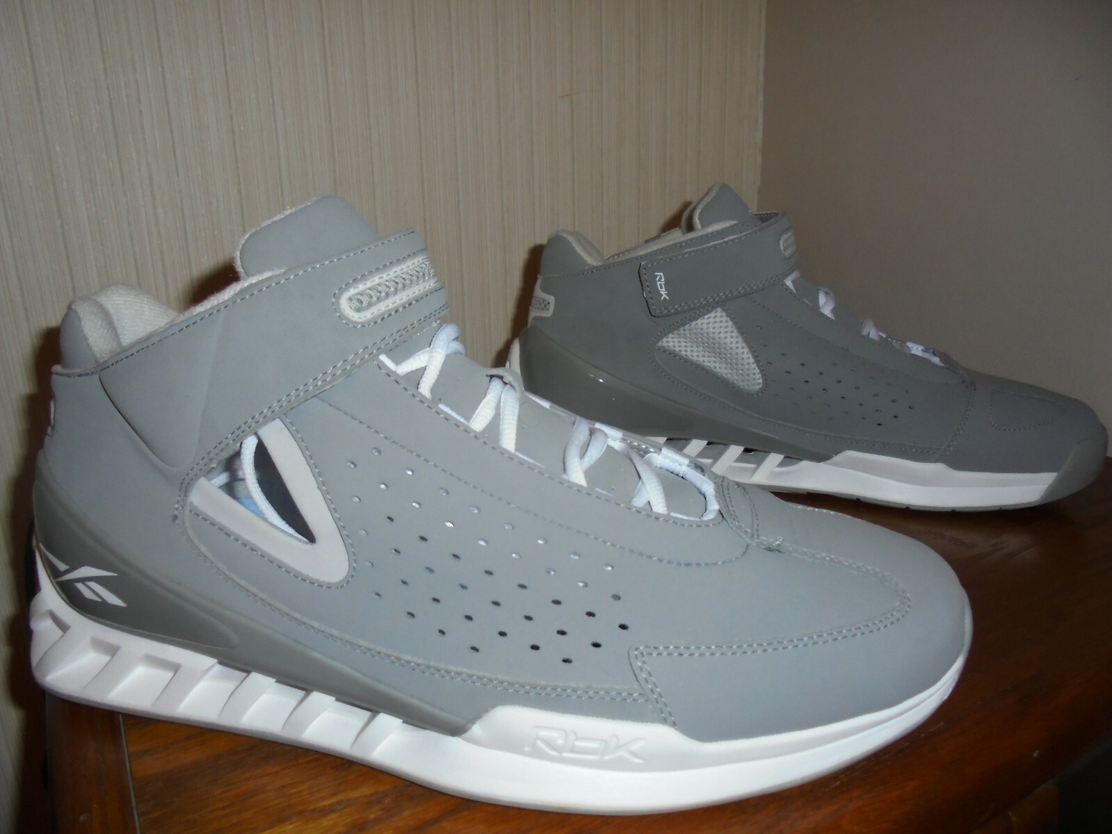 vintage reebok atr shoes soft grey suede size 14