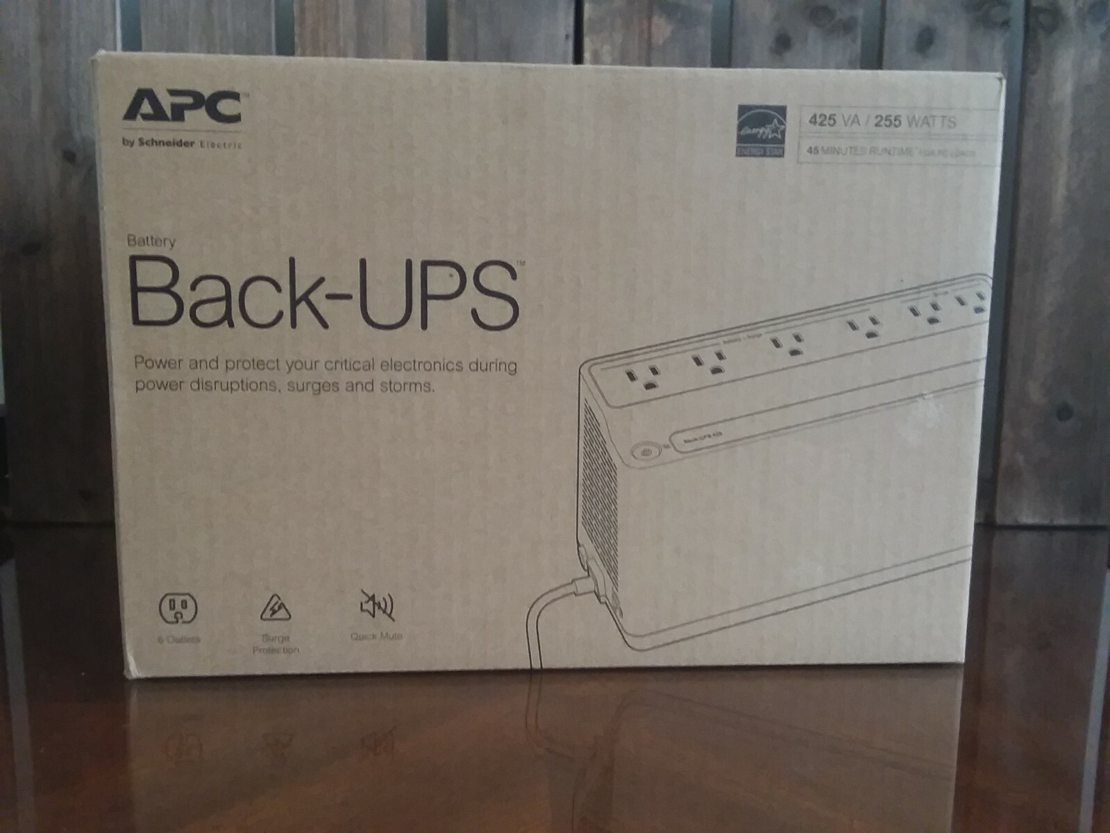 APC UPS Battery Backup & Surge Protector 425V APC Backup BE425M NEW