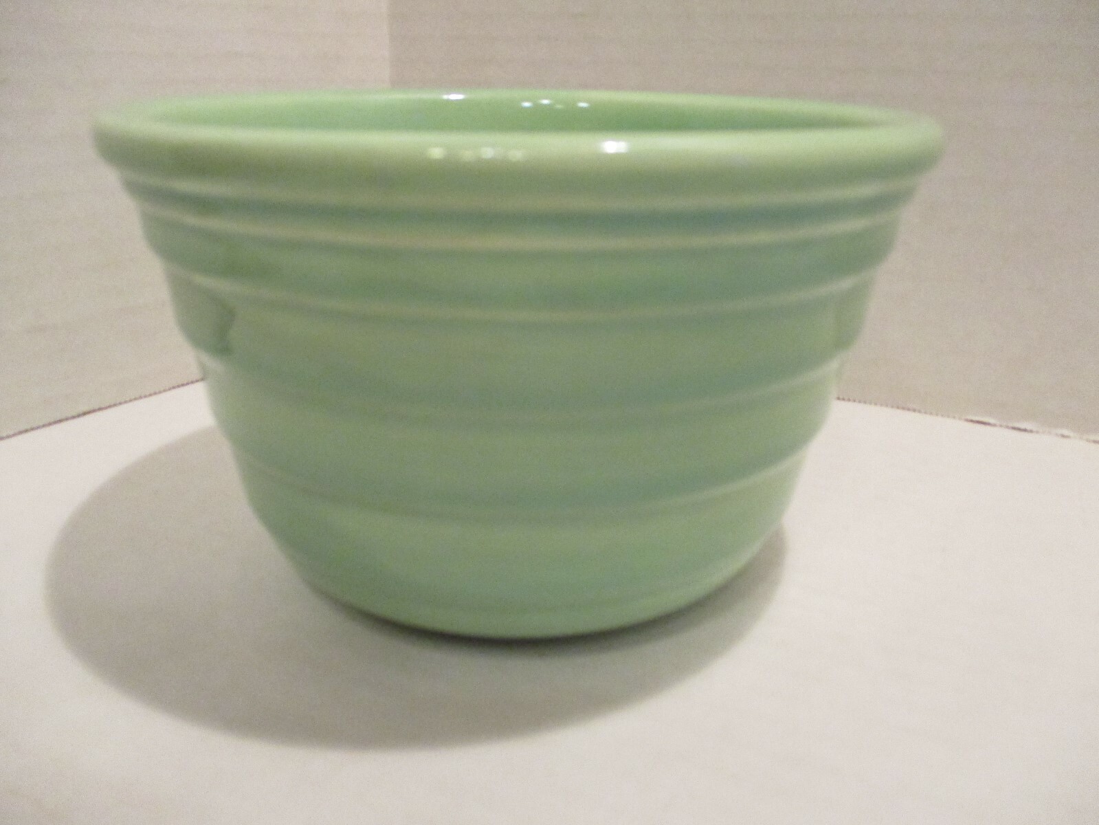 Bauer Pottery Atlanta Gloss Green Pastel Kitchen ware Mixing Bowl