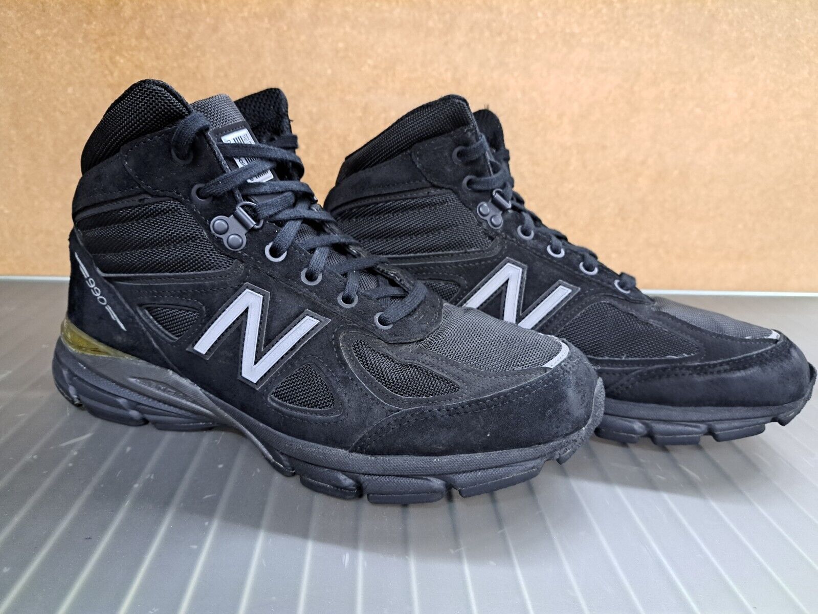 New Balance Men's 990v4 Trail Hi Top Running Shoes M0990BK4 New Balance Men's 990v4 Trail Hi Top Running Shoes M0990BK4