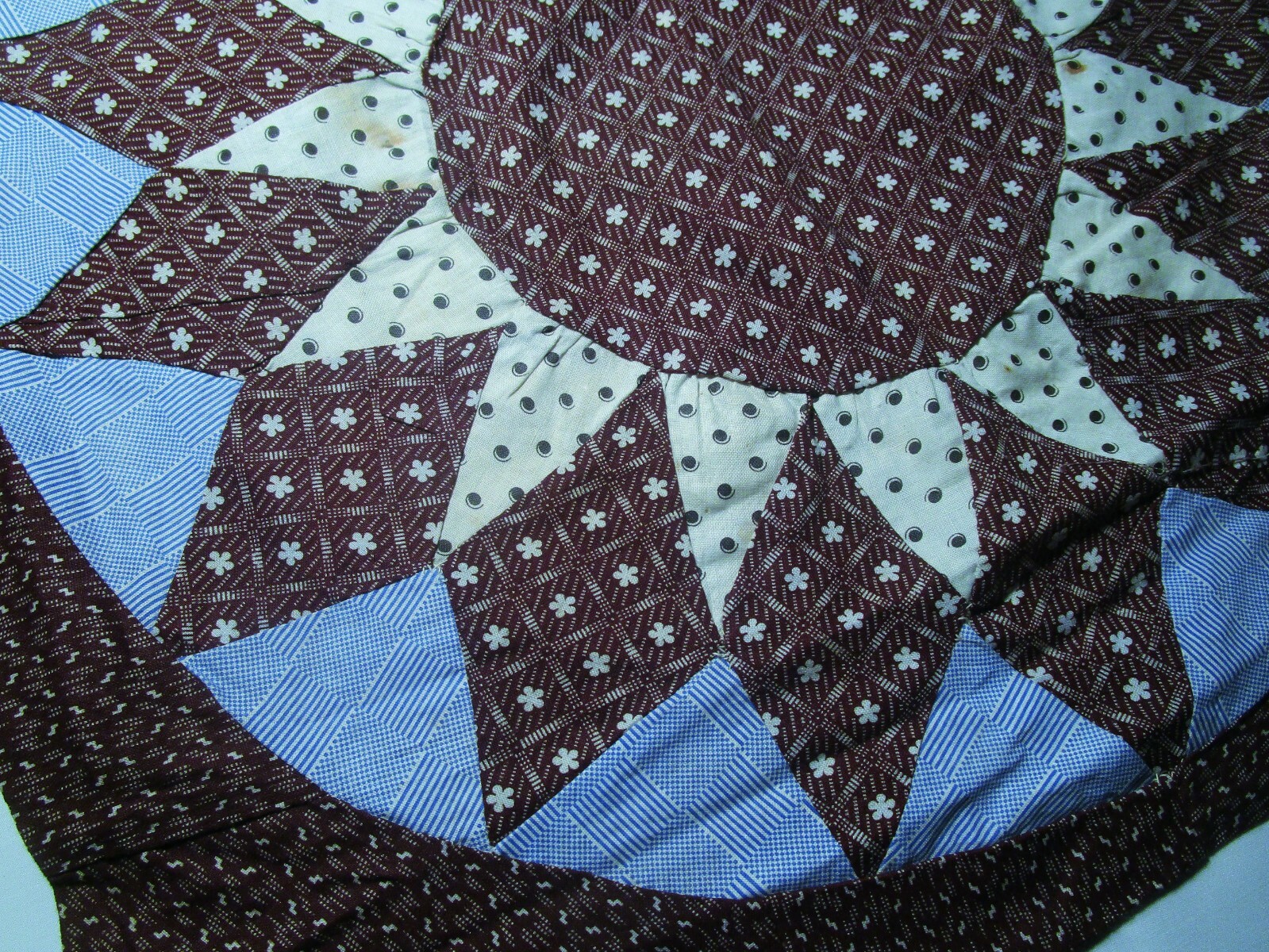 Antique Quilt Block 1800's Hand sewn Star/Wheel Crisp! large 18