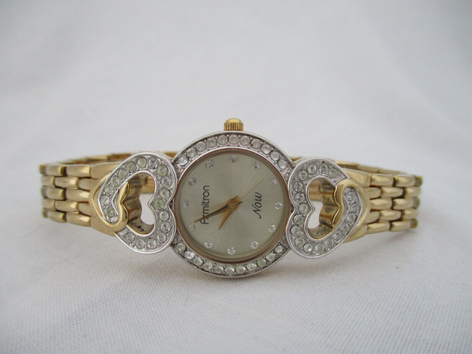 Armitron Now Women's Gold Toned Band Analog Watch Heart | eBay Armitron Now Women's Gold Toned Band Analog Watch Heart | eBay