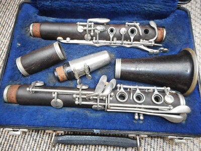 Selmer signet 100 clarinet