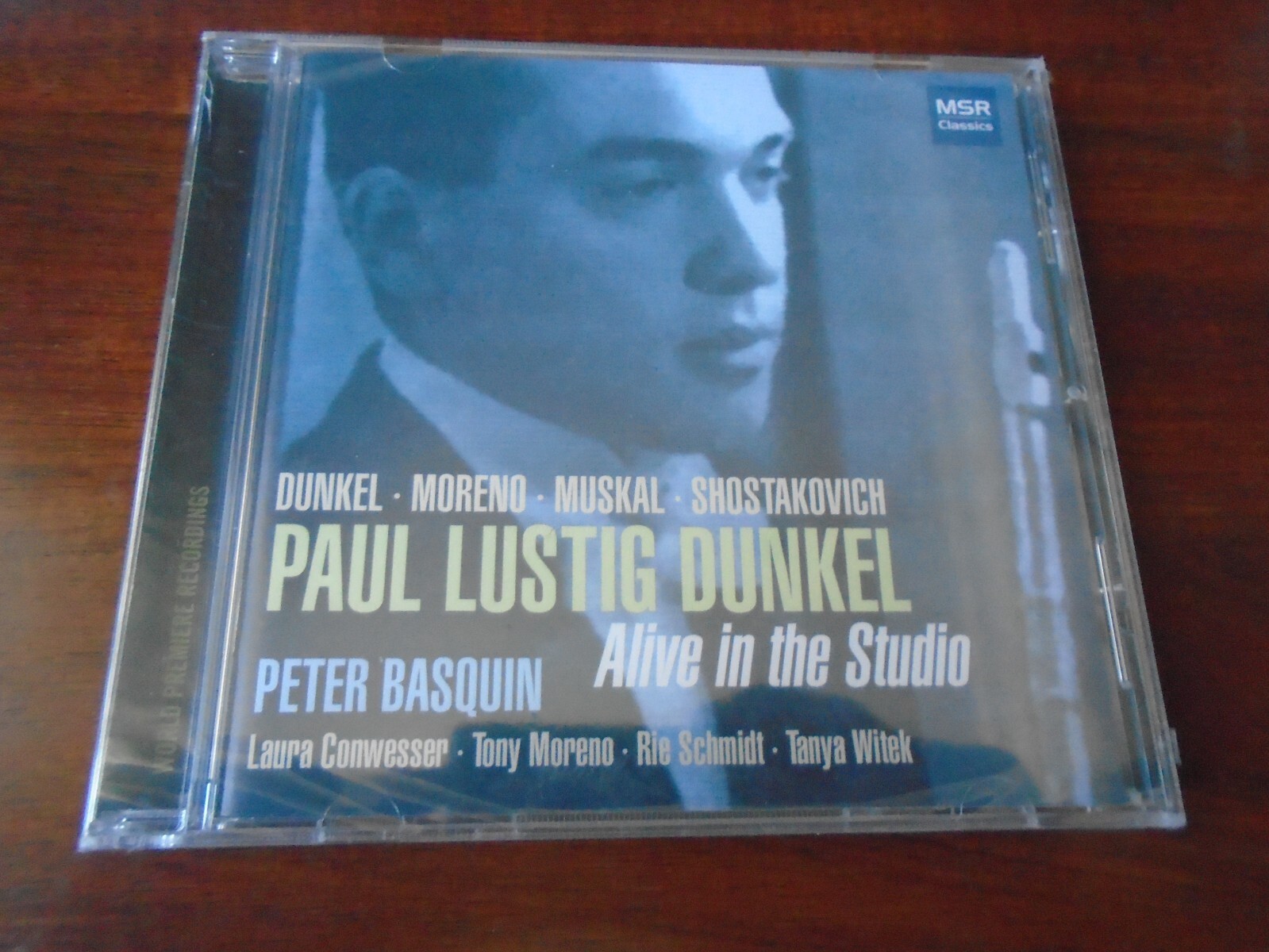 PAUL LUSTIG DUNKEL - Paul Lustig Dunkel: Alive In The Studio PAUL LUSTIG DUNKEL - Paul Lustig Dunkel: Alive In The Studio