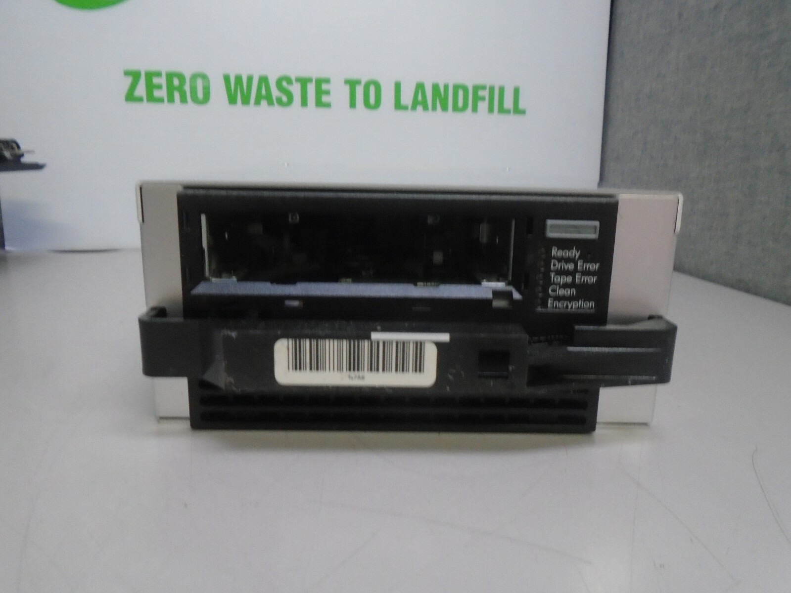 QUANTUM LTO5 テープドライブ QUANTUM TAPE DRIVE LTO-5 HP LIBRARY 8-00603-01 UF-HE-LTO5-FC