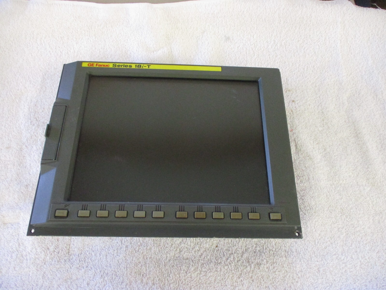 FANUC 180i-MA モニター本体 A02B-0238-B801 FANUC 180i-MA A02B-0238