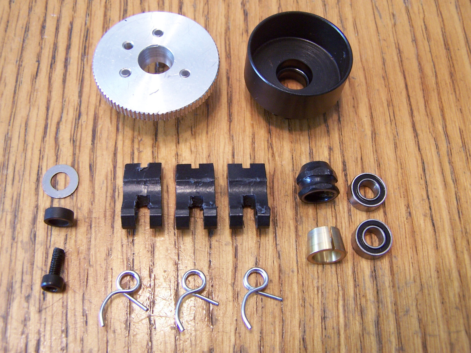 HPI Savage X 4.6 GT-6 17T M1 Clutch Bell Flywheel Pilot Nut Shoes Springs 160100