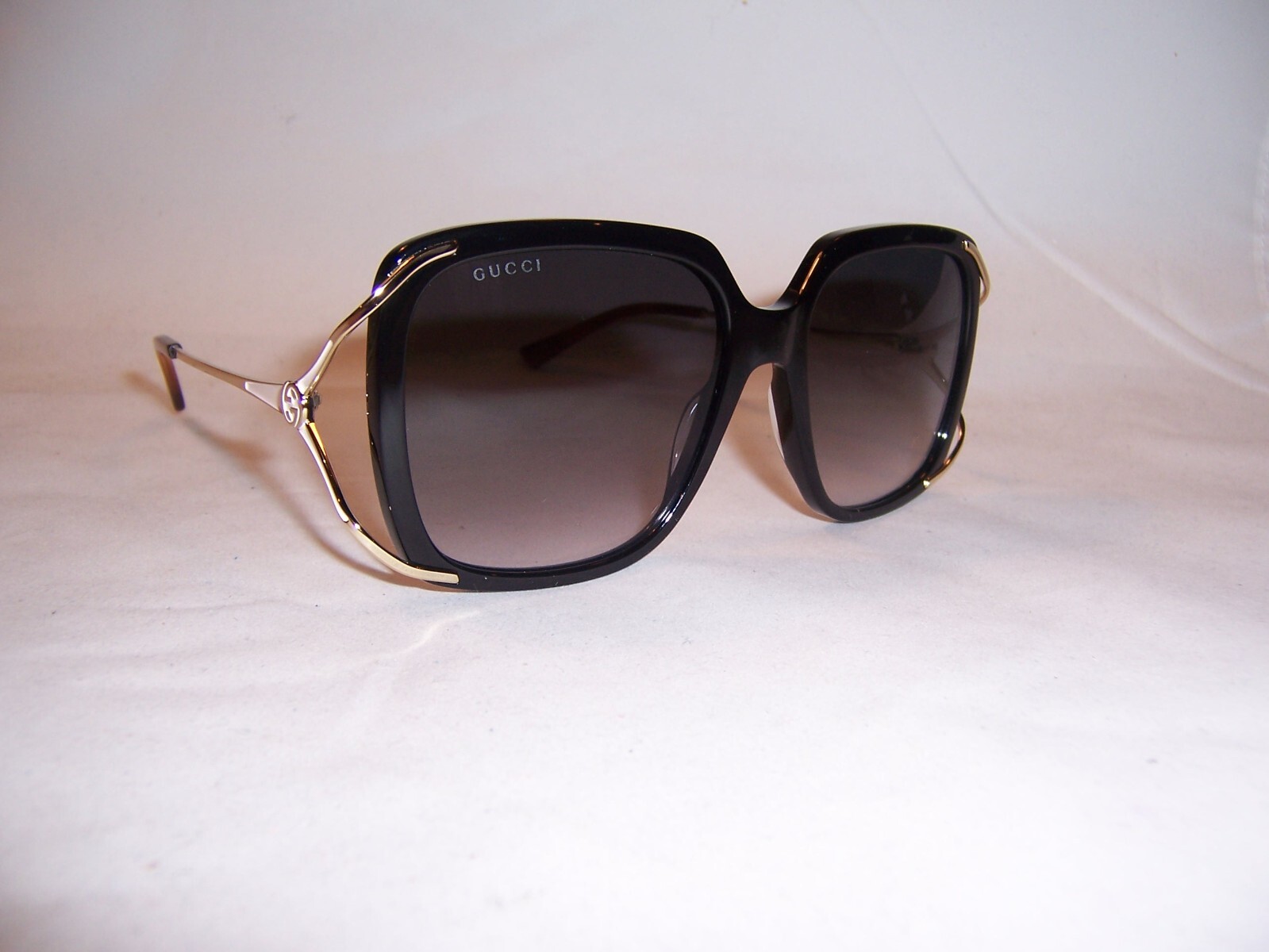 NEW GUCCI SUNGLASSES GG 0647S 001 BLACK/GREY 56MM AUTHENTIC