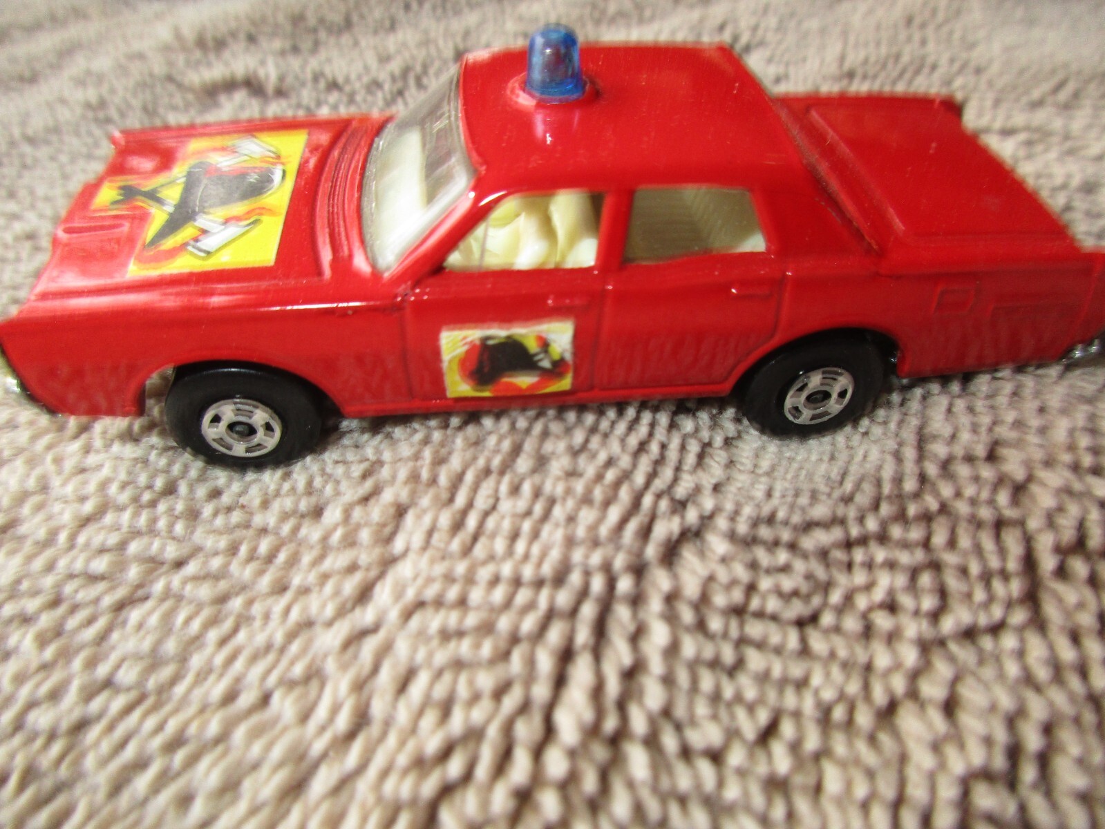 LESNEY FIRE CHIEF CAR イギリス製 Matchbox 59D, Fire Chief Car - Free Price Guide & Review