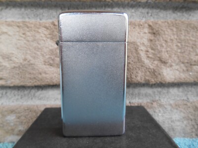 VINTAGE SCRIPTO BUTANE CHROME FLIP TOP CIGARETTE LIGHTER. PLAIN. SPARKS!