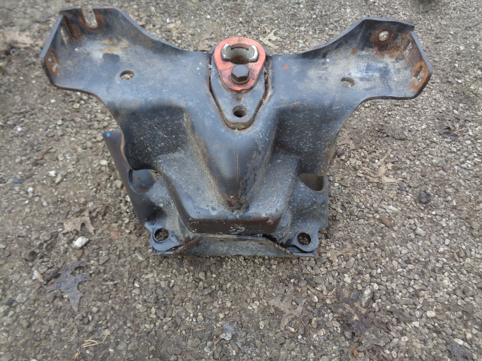 Ford Tractor 600-800 Front Axle Housing W/Pin