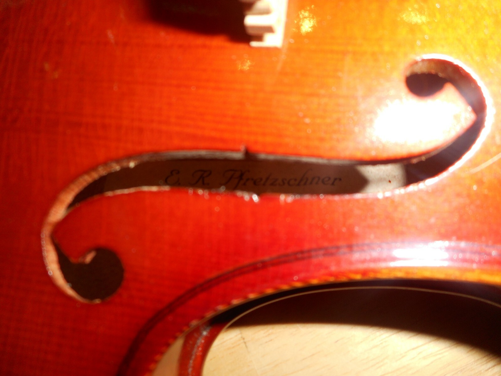 E. R. PFRETZSCHNER  (SCHERL & ROTH) VIOLIN
