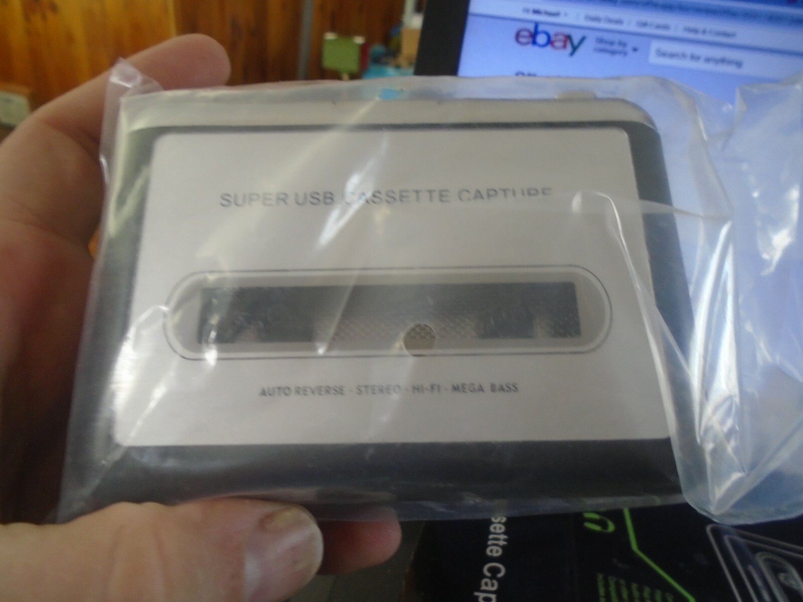 Reshow Cassette Player Portable Tape Player Captures MP3 Audio Music via USB NEW