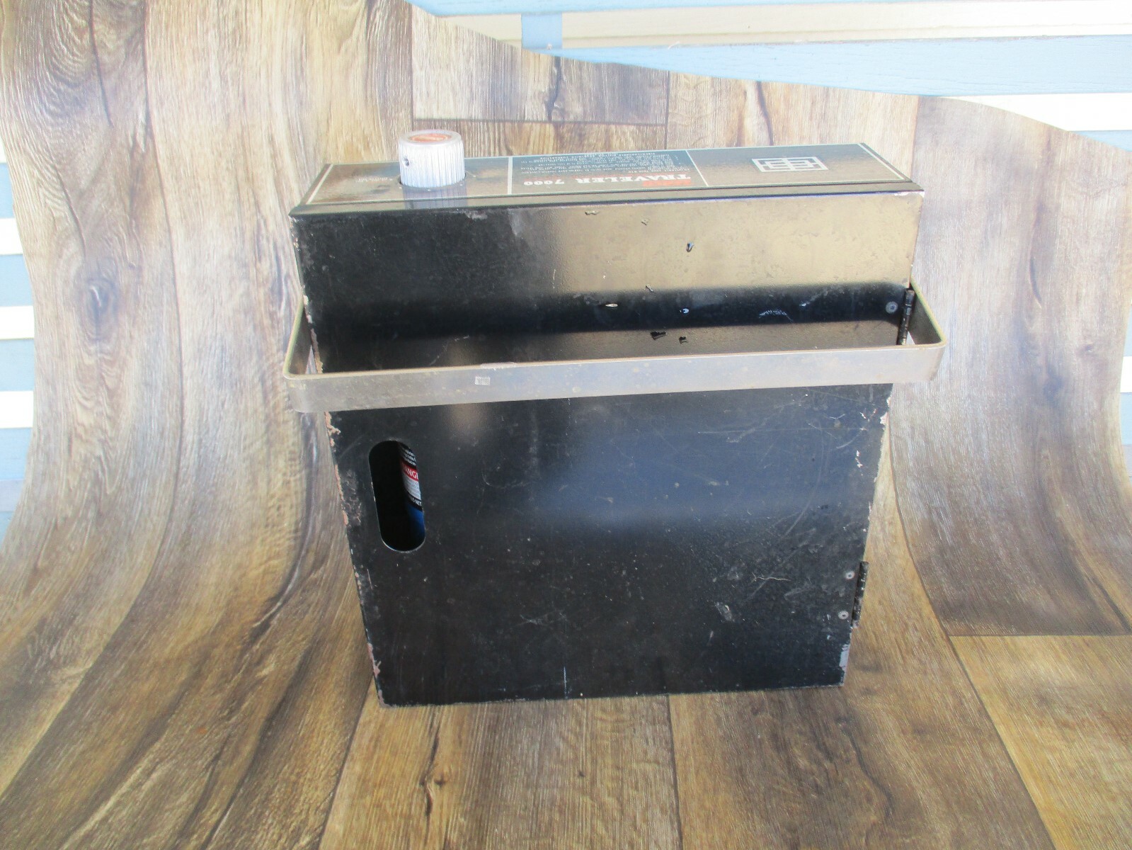 Zebco Traveler 7000 Flameless Catalytic Propane Heater Adjust 2000 to 7000 BTU'S