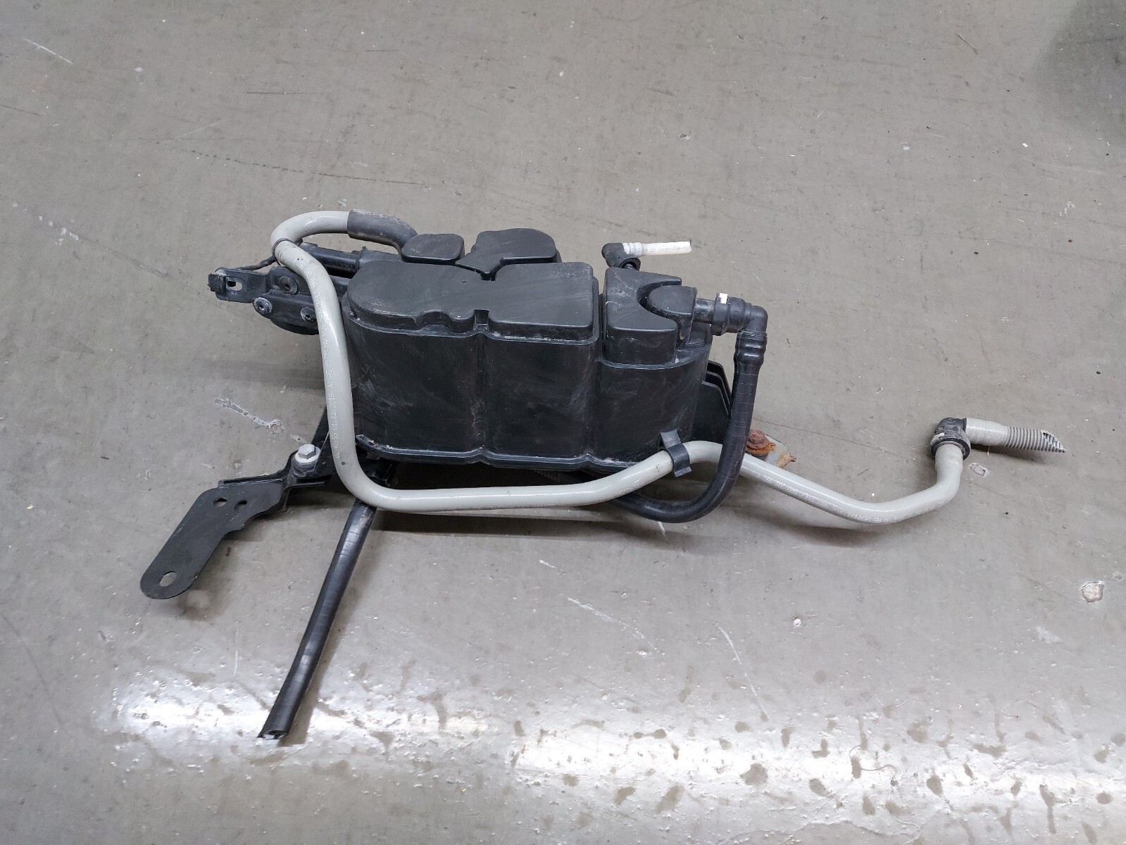 PORSCHE MACAN FUEL VAPOR EVAPORATOR CHARCOAL CANISTER OEM
