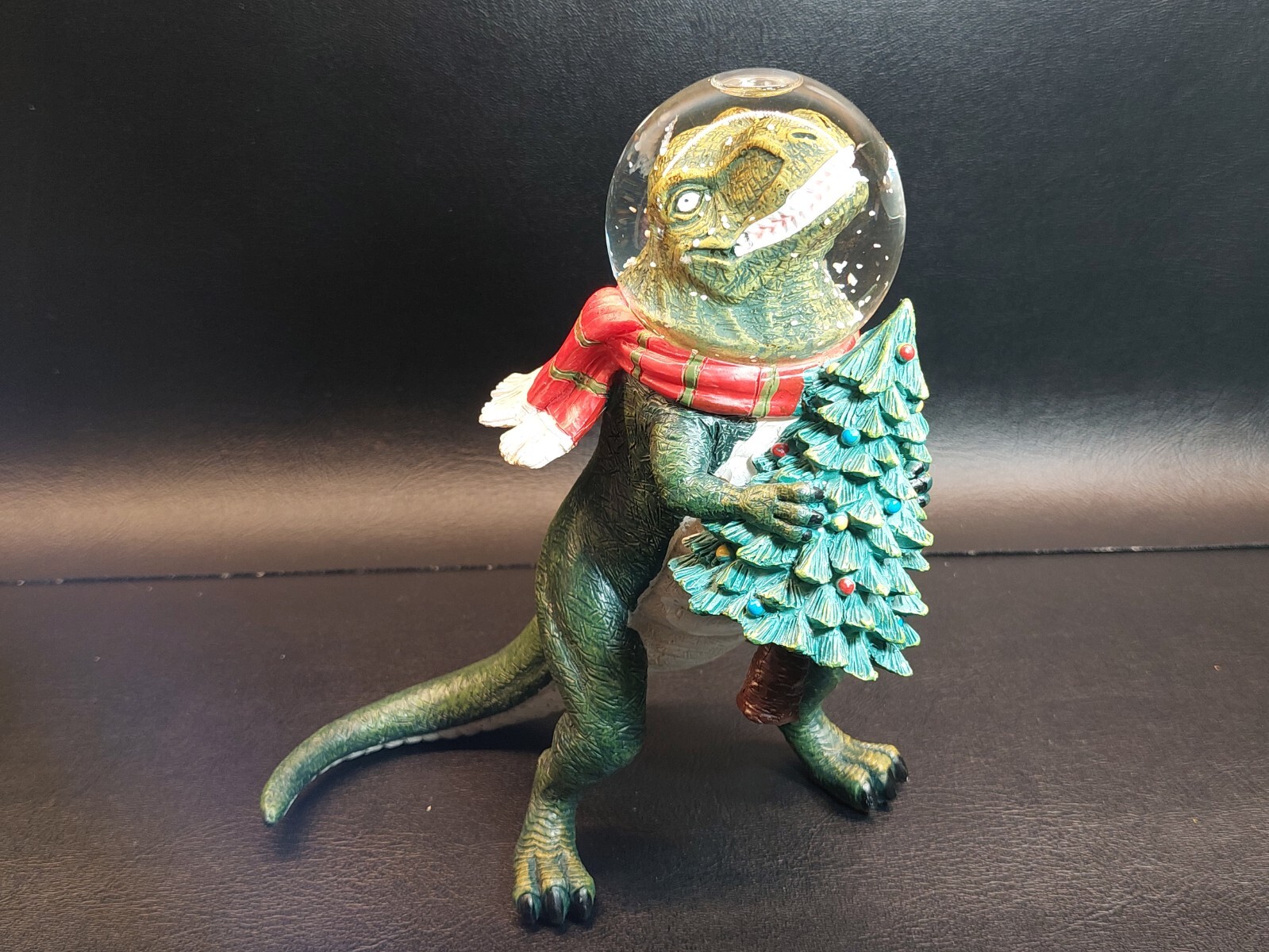クリスマス GLOBE DINOSAUR HOLD ON TREE 楽天市場】GLOBE DINOSAUR HOLD ON TREE ダイナソー ツリー