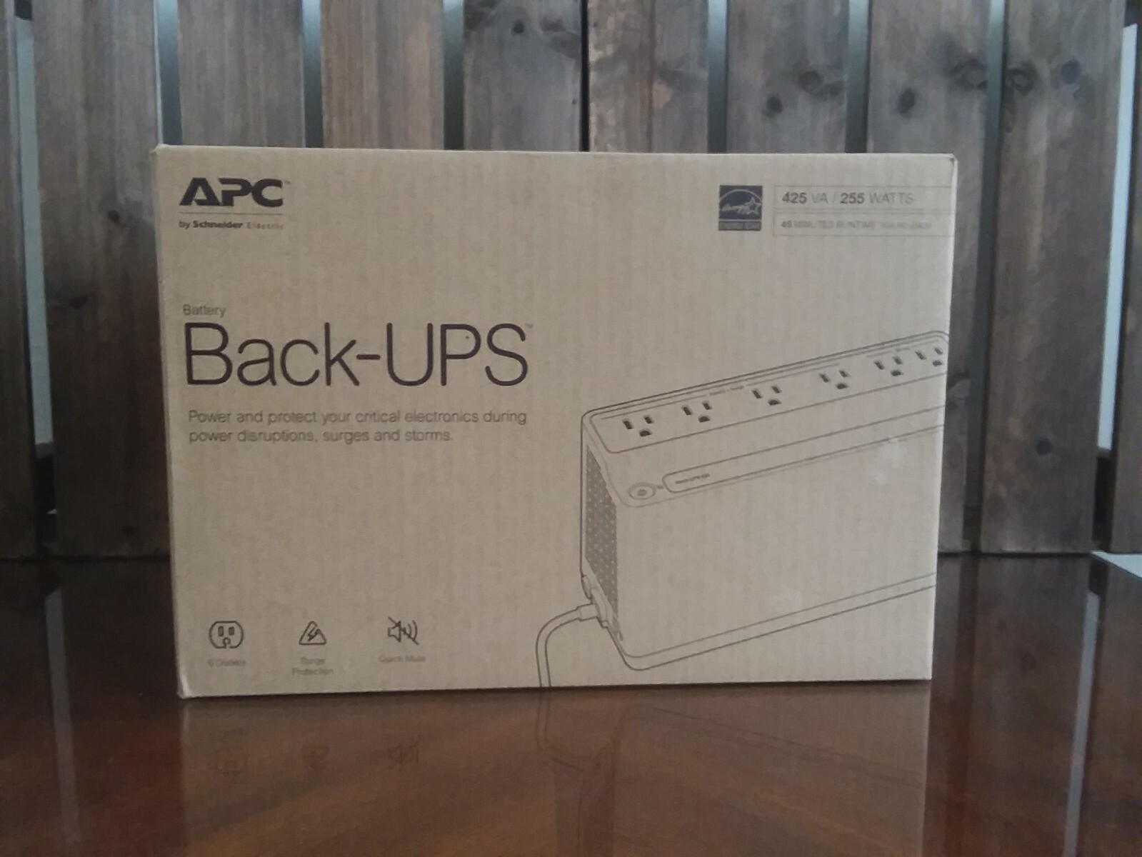 APC UPS Battery Backup & Surge Protector 425V APC Backup BE425M NEW