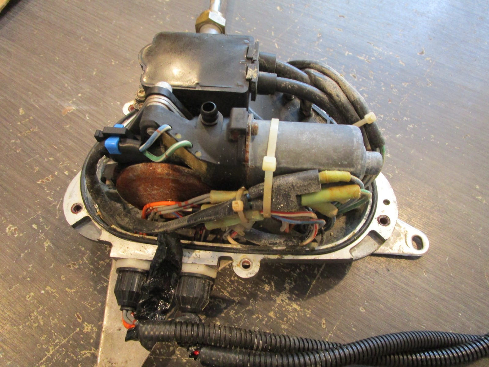 96 KAWASAKI 750 ZXI ELECTRIC TRIM MOTOR ASSY W/ TRIM CABLE