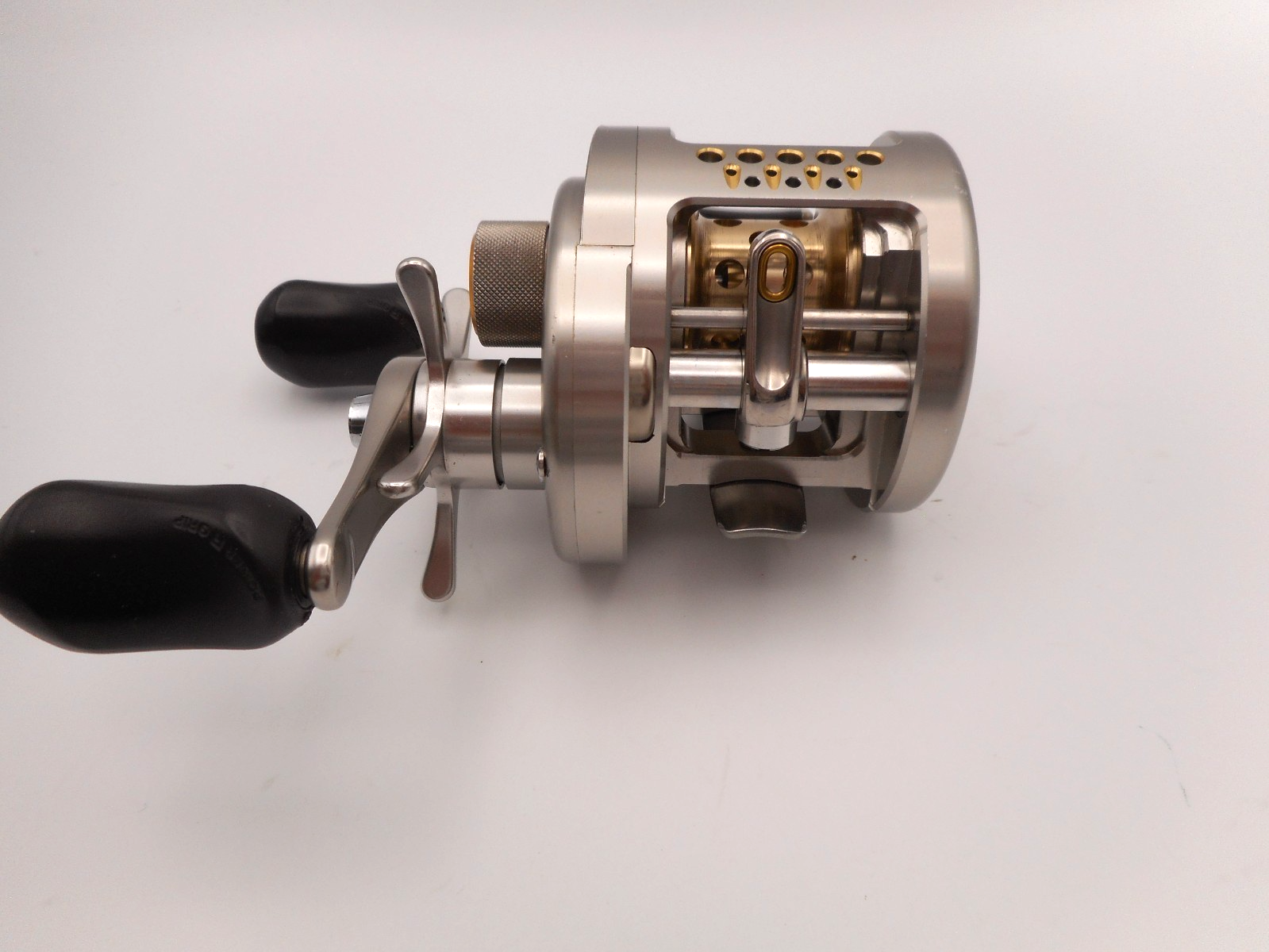 リール SHIMANO CALCUTTA CONQUEST 200DC Shimano 03 CALCUTTA CONQUEST 200 DC Right Baitcasting Reel