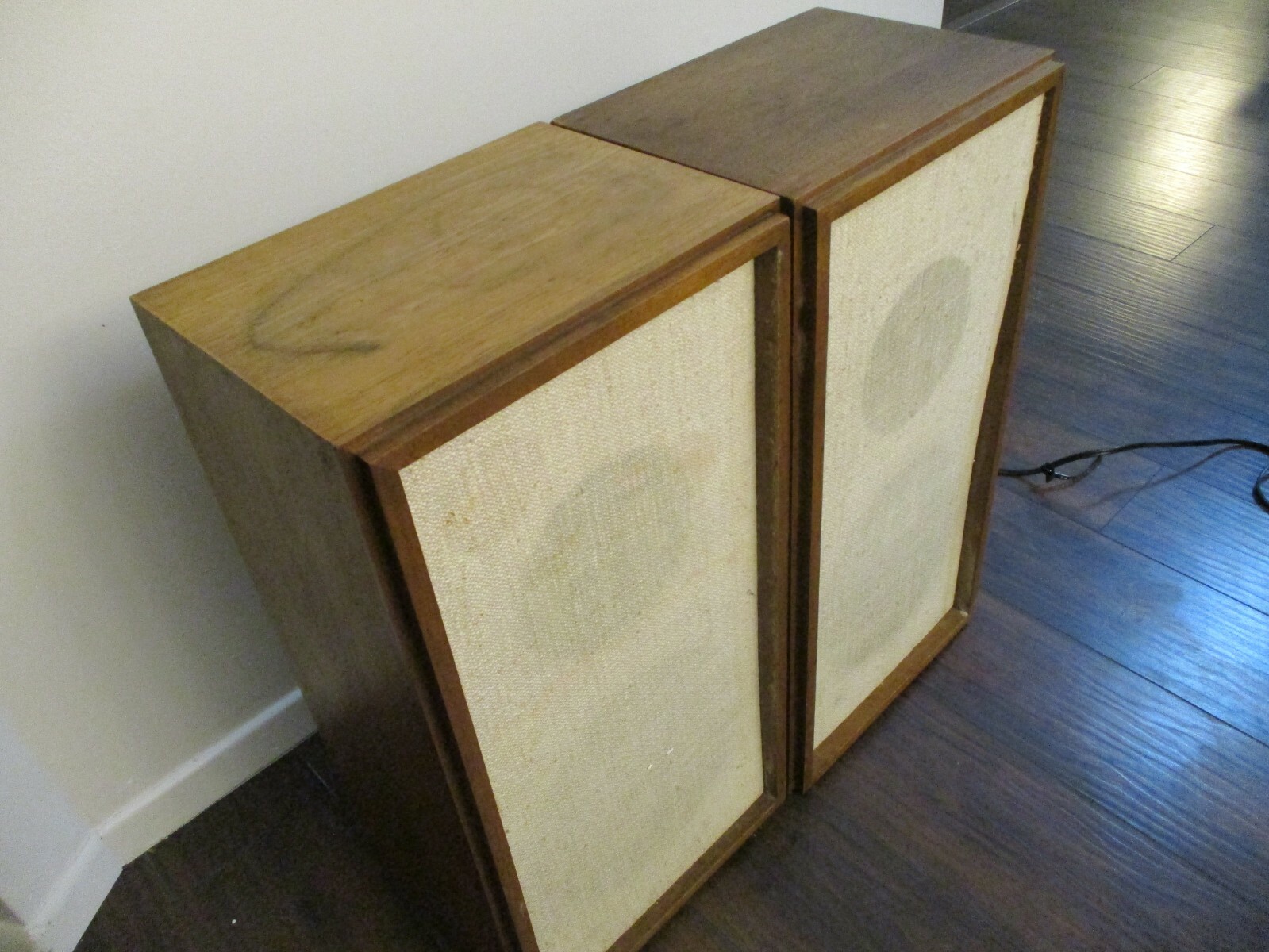 Klh Model 20 speakers in good condition