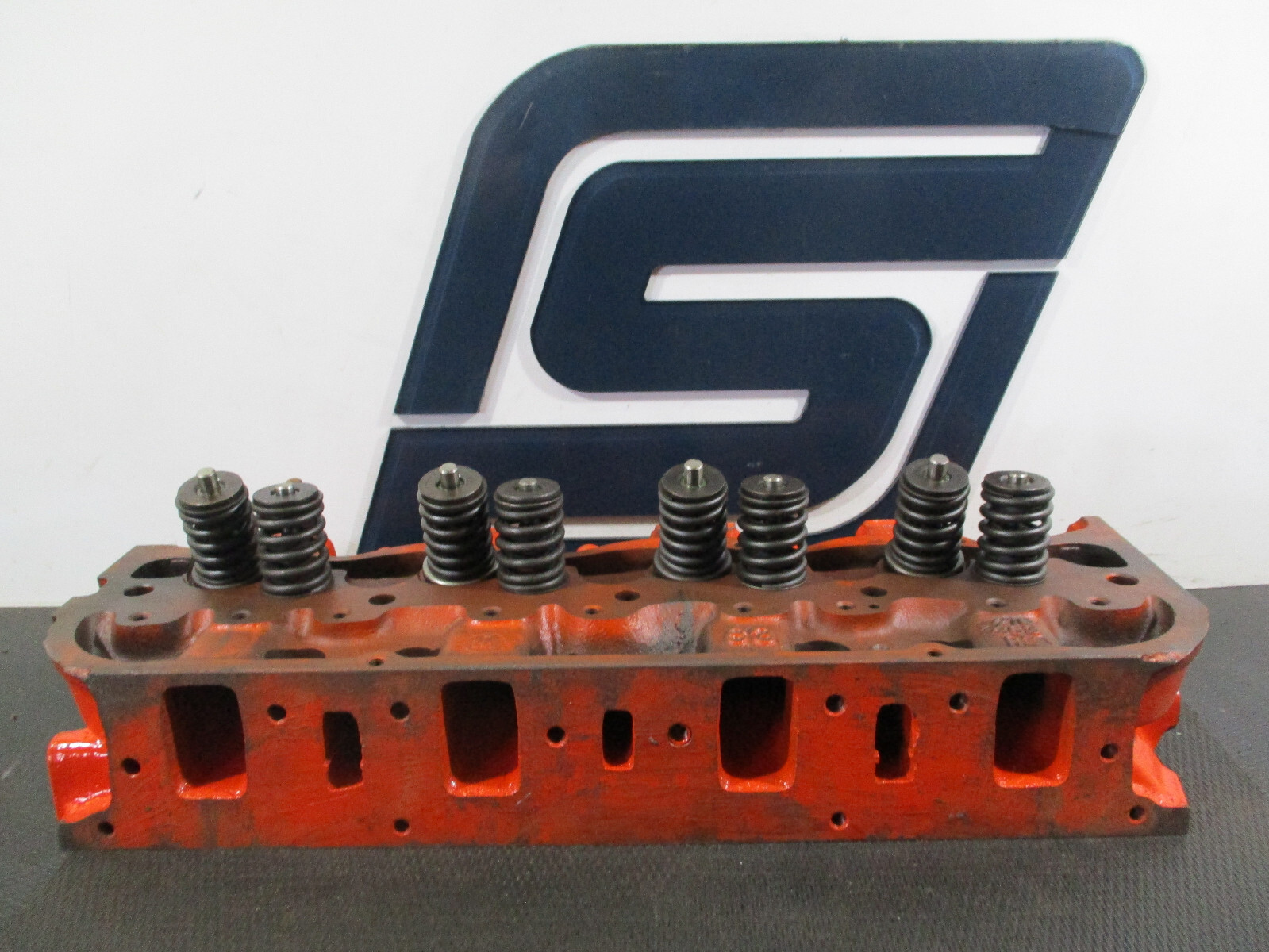 International SV-266 V8 Cylinder Head (Casting#: 216363-R3