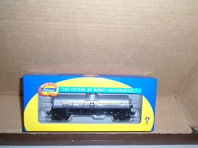 ATHEARN #76665 SINGLE DOME TANK CAR - SHELL OIL CO #SCMX 895 HO