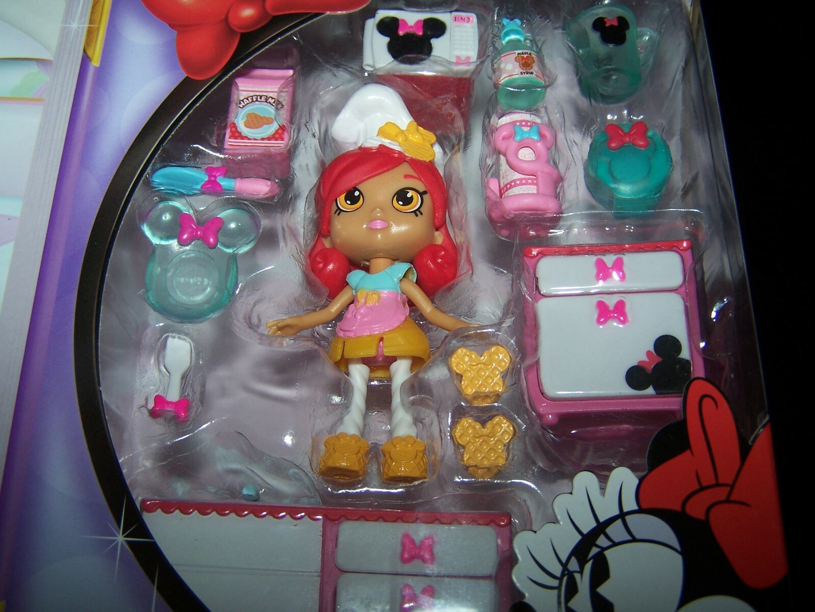 Disney's Happy Places~Minnie Mouse Waffle Kitchen Theme Pack~DMM