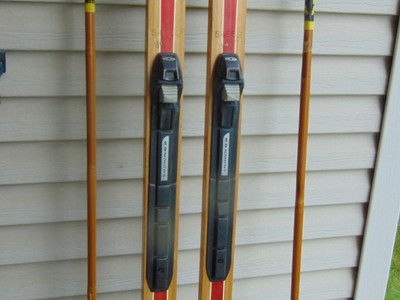 vintage   wooden skis  75 