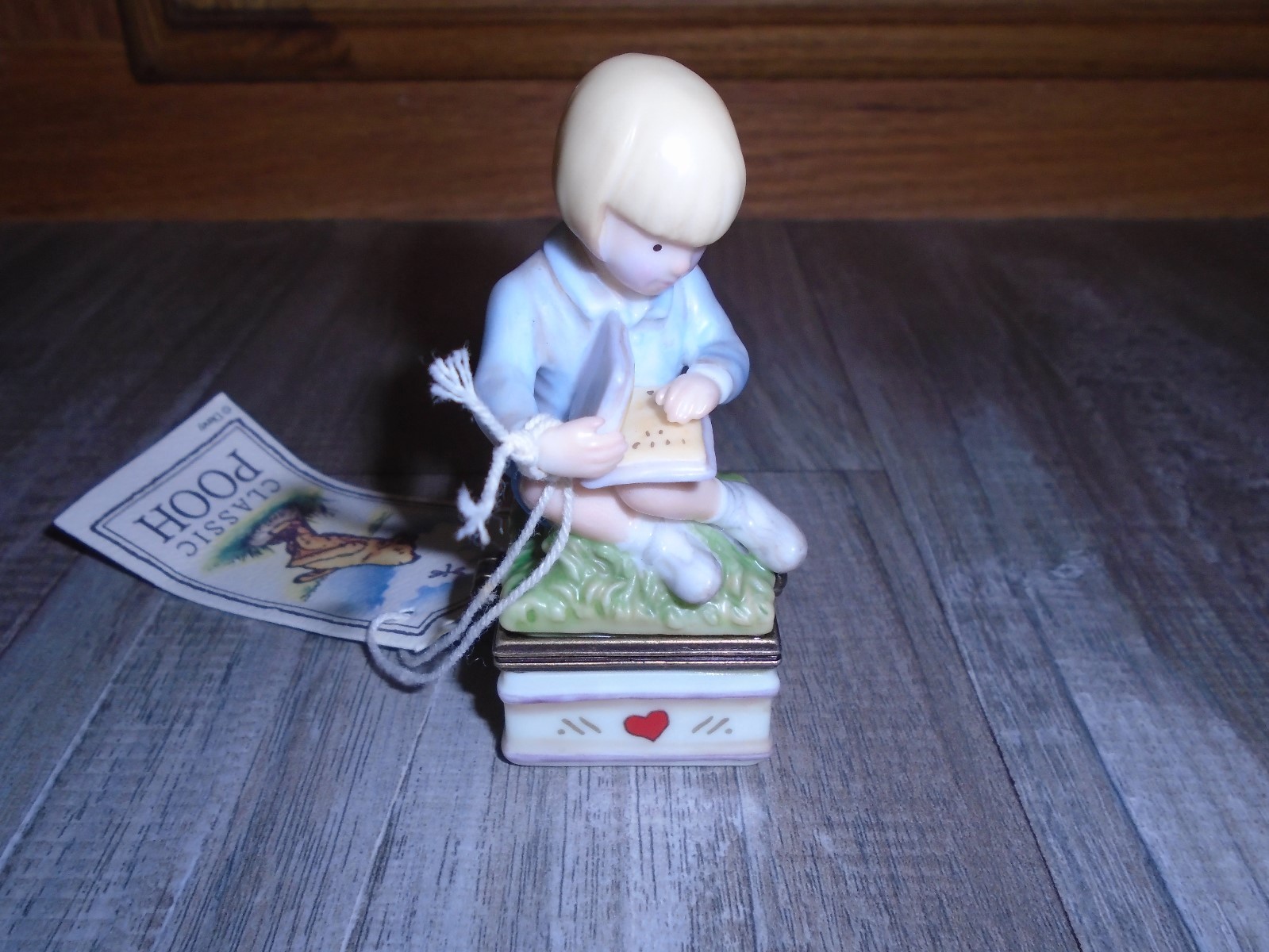 Midwest of Cannon Falls Hinged Box Classic Pooh Christopher Robin with book