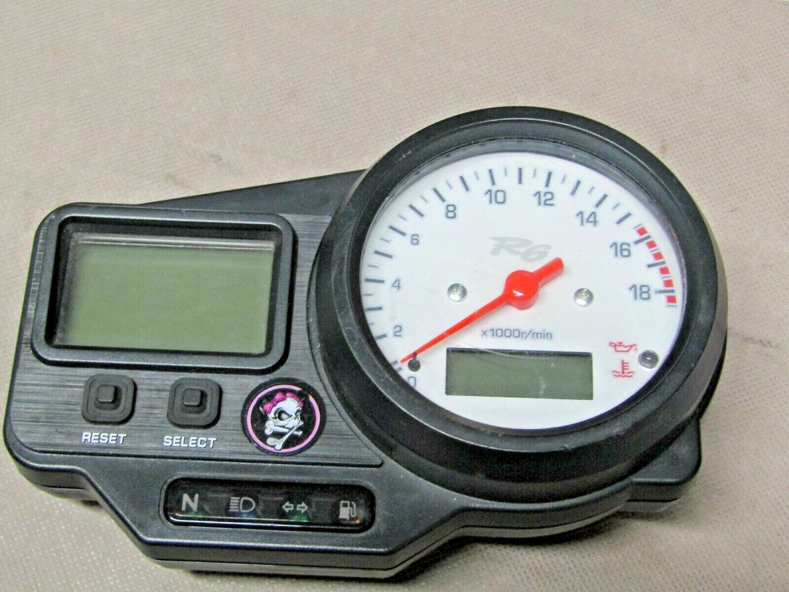 00 01 Yamaha YZF R6 Speedometer Tach Meter Gauge Cluster 5MT 00 01 Yamaha YZF R6 Speedometer Tach Meter Gauge Cluster 5MT