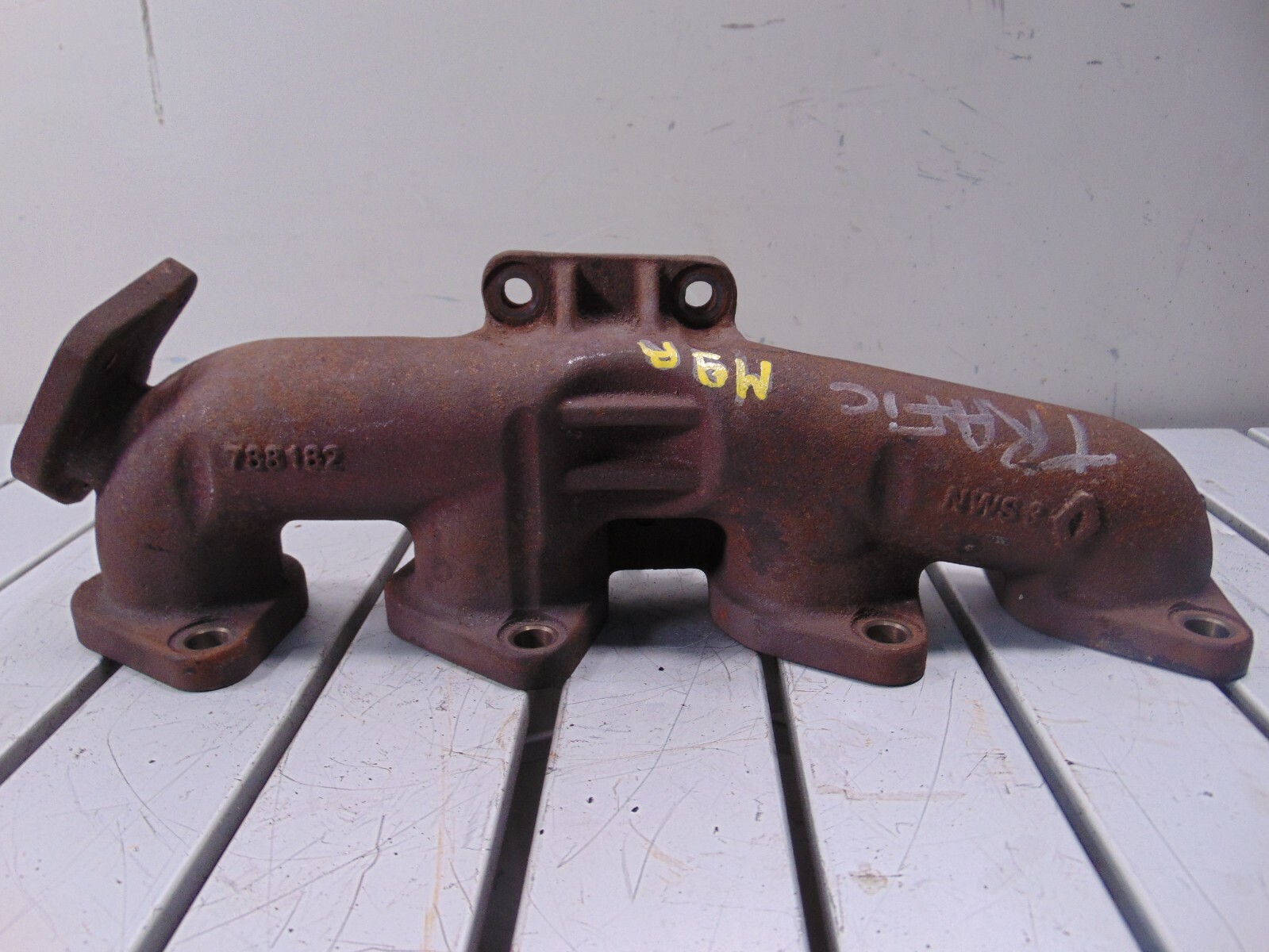 Collettore aspirazione RENAULT TRAFIC II 2010 CODICE MOTORE M9R