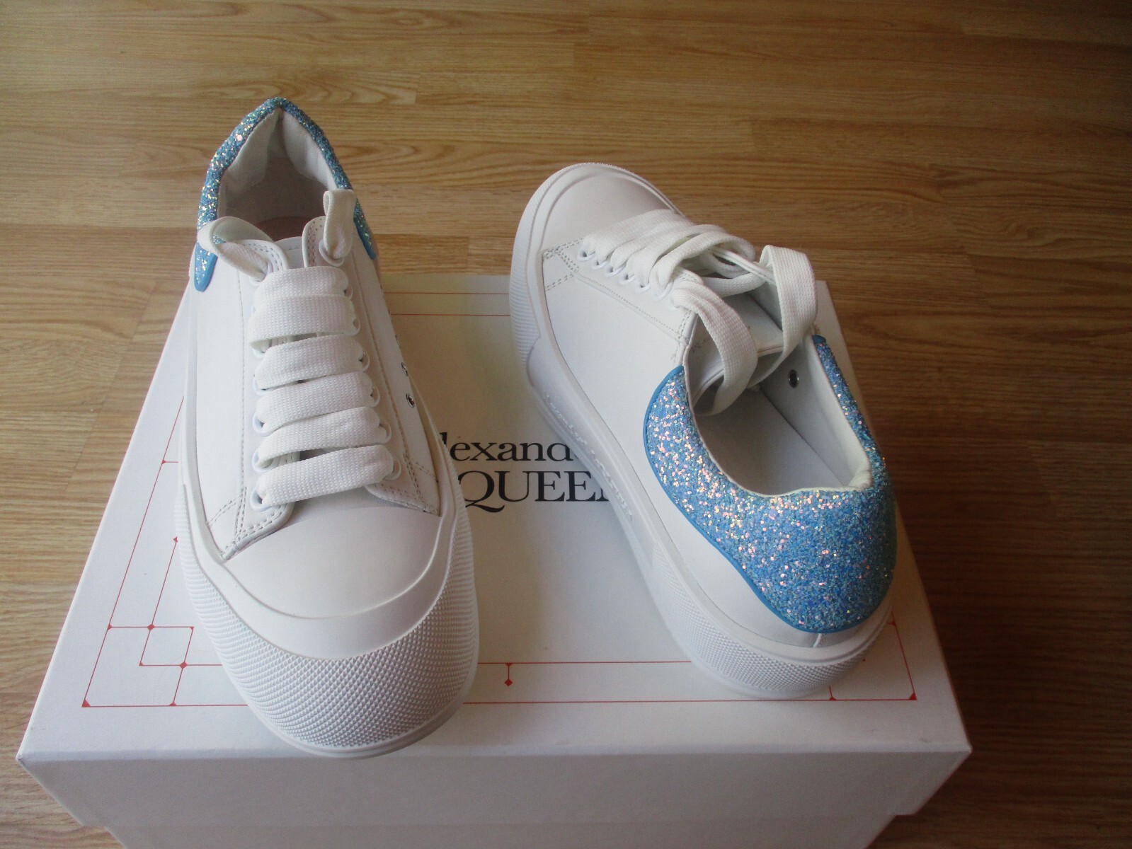 Alexander McQueen Plimsoll Sneakers Glitter MISSING Insole